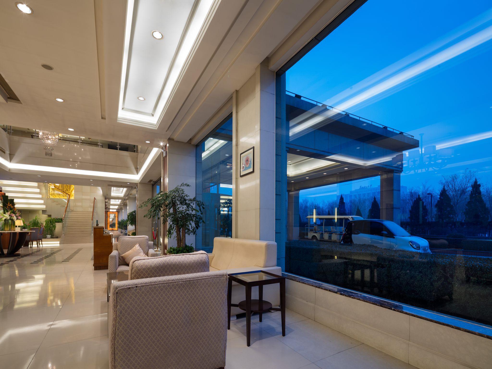 Ramada Beijing North Hotel Changping Bagian luar foto