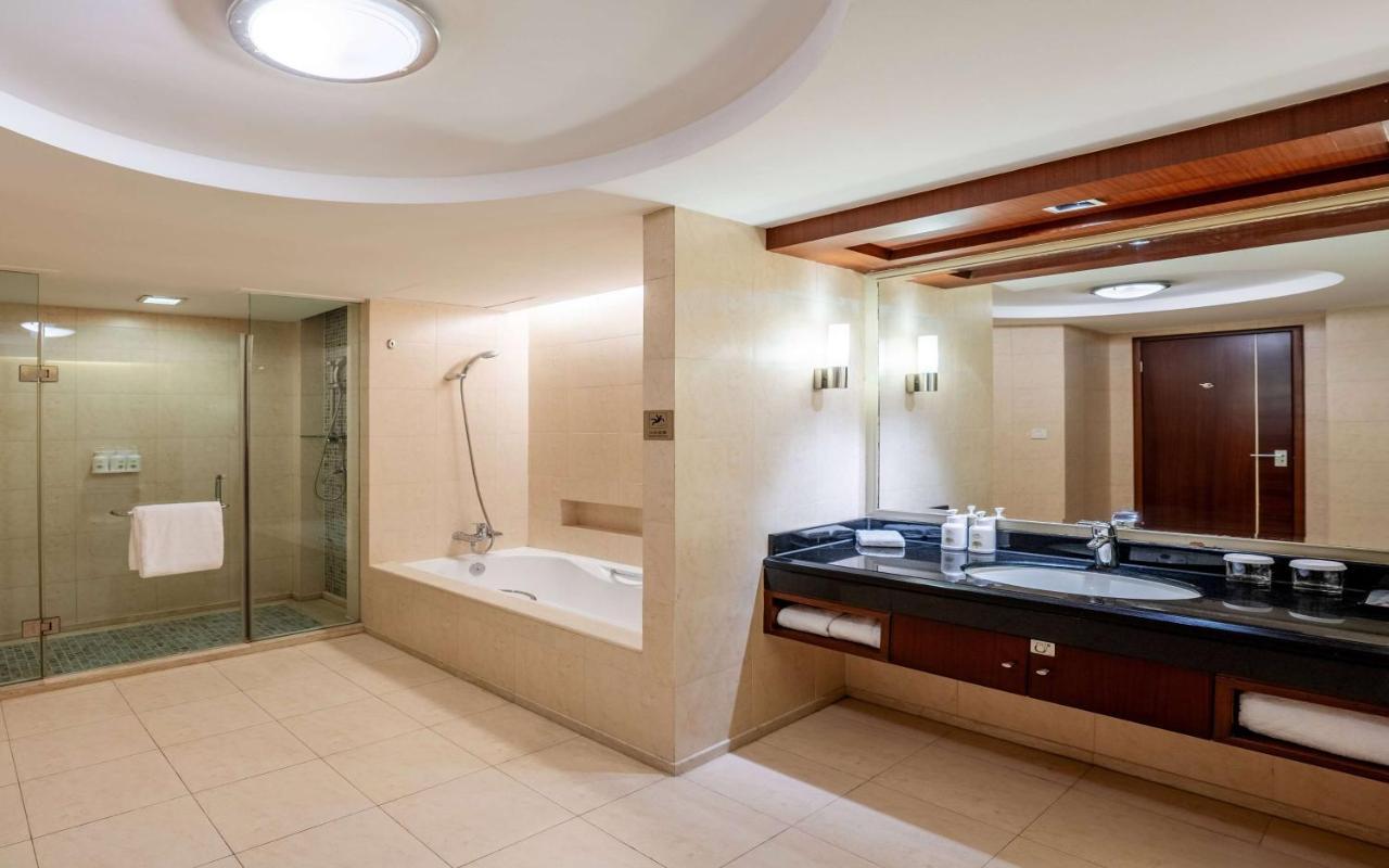 Ramada Beijing North Hotel Changping Bagian luar foto