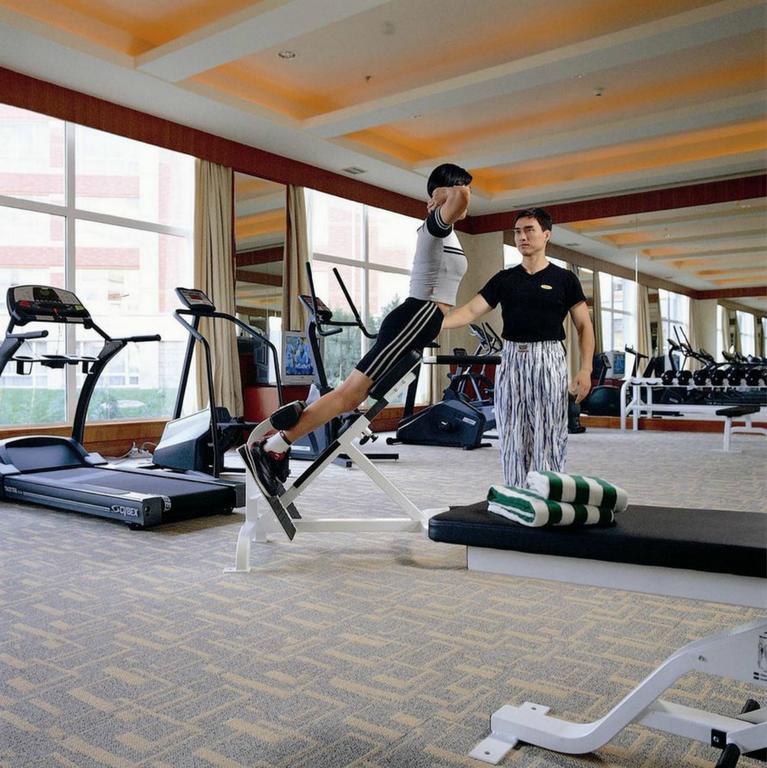 Ramada Beijing North Hotel Changping Bagian luar foto