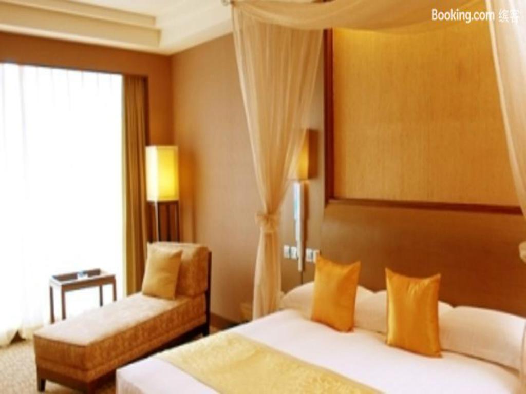 Ramada Beijing North Hotel Changping Bagian luar foto